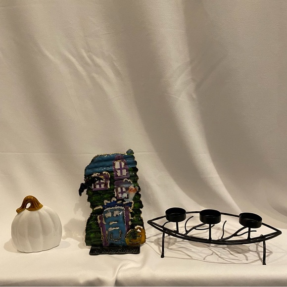 Other - 💜3/$15 Halloween Decorations
